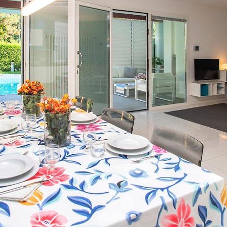 Villa Riva Beachfront Lignano Sabbiadoro Exteriör bild