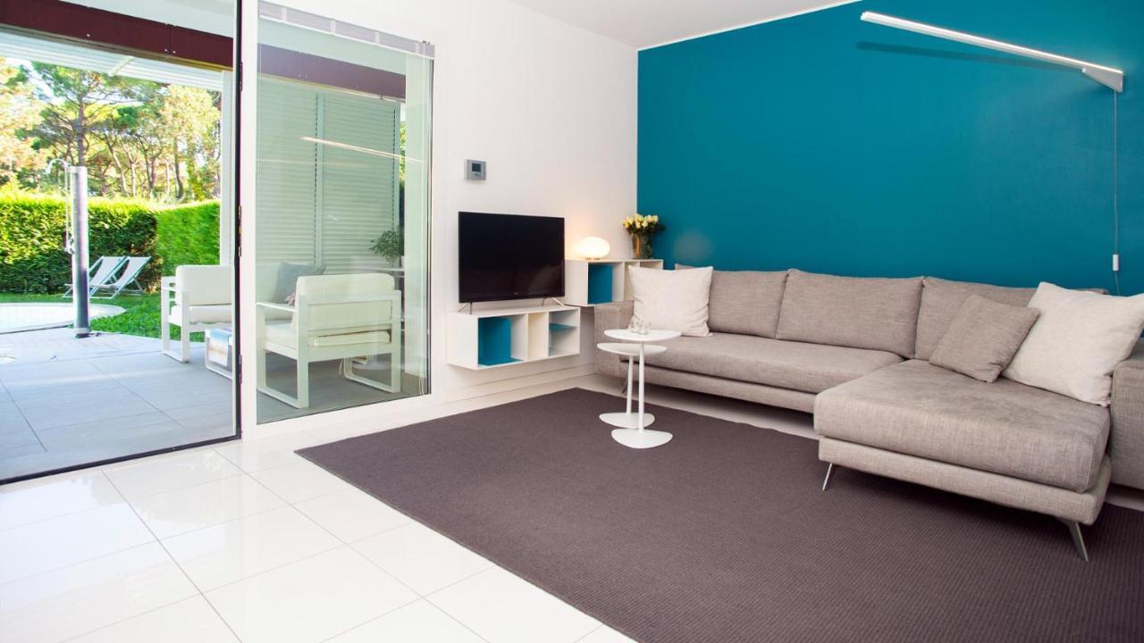 Villa Riva Beachfront Lignano Sabbiadoro Exteriör bild